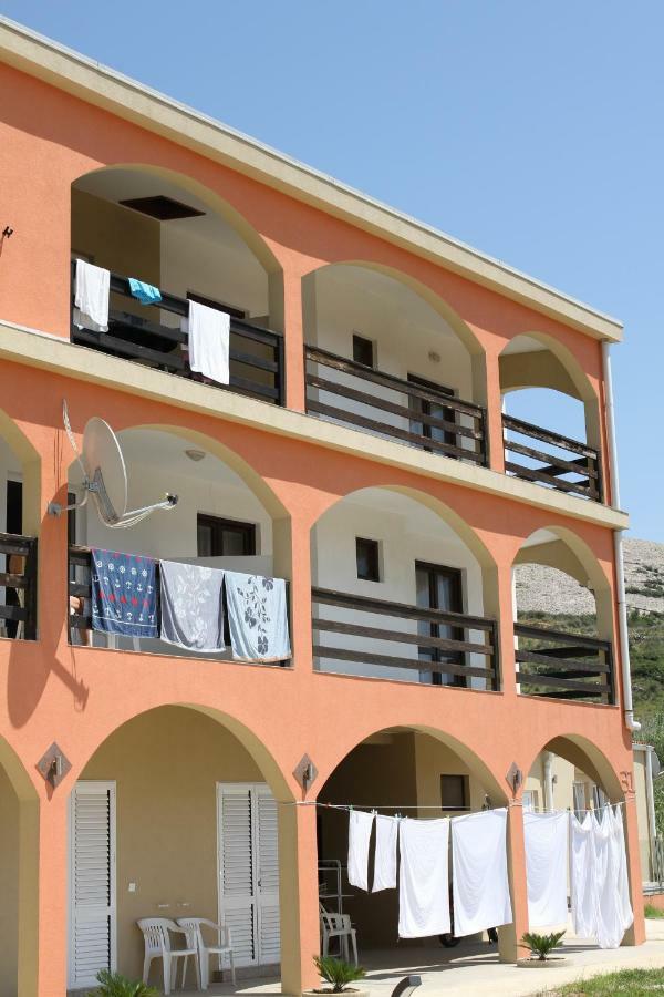 Apartmani Subasic Pag Town Buitenkant foto