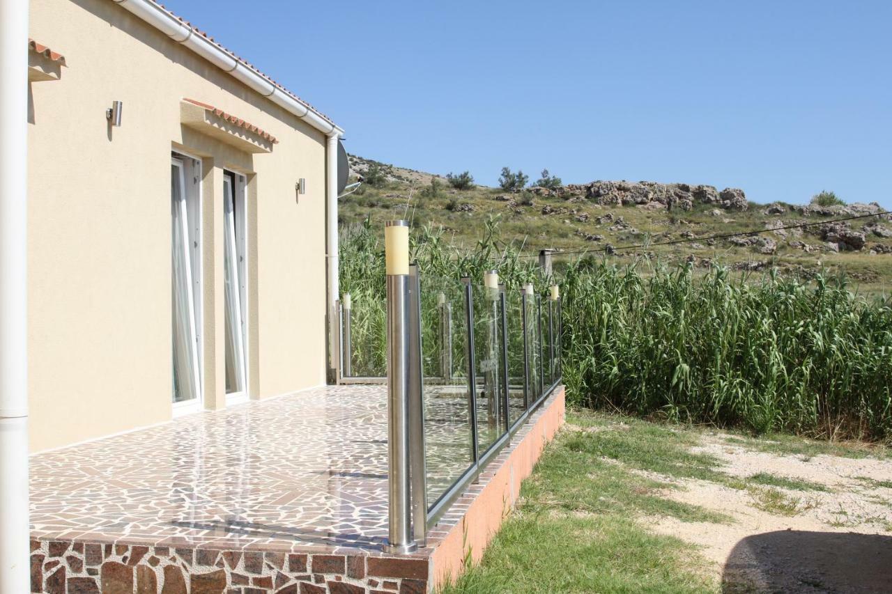 Apartmani Subasic Pag Town Buitenkant foto