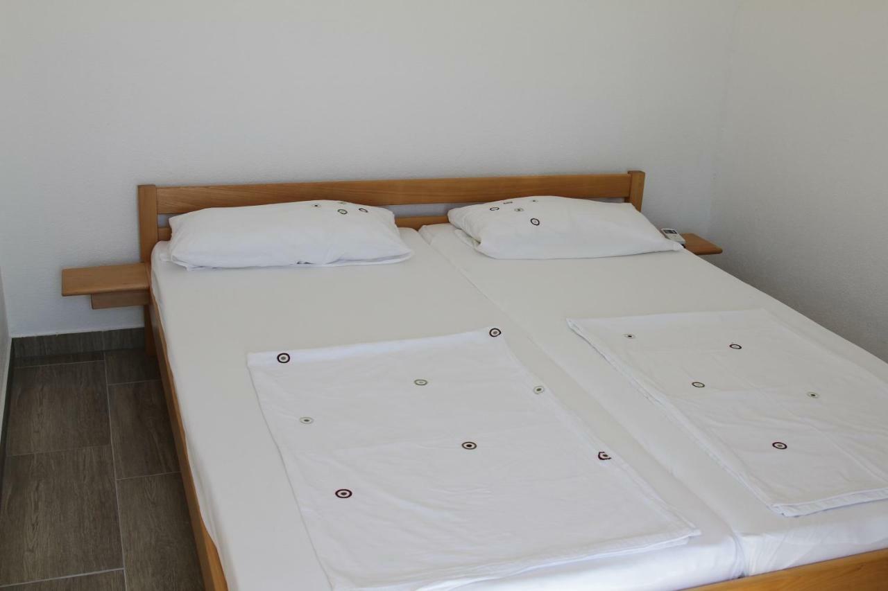 Apartmani Subasic Pag Town Buitenkant foto